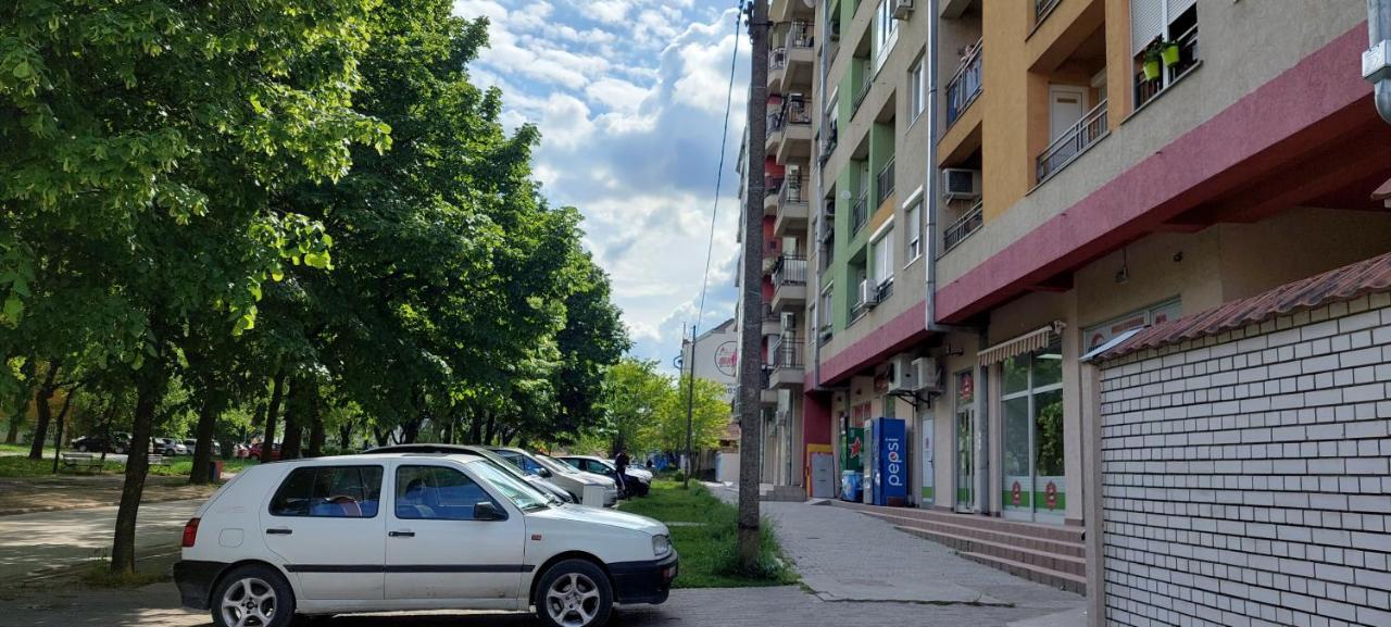 Apartman Studio Niki Szabadka Kültér fotó